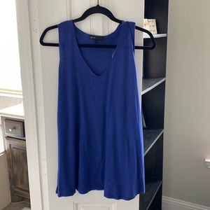 Gibson • blue tank with embroidered back, sz L NWT